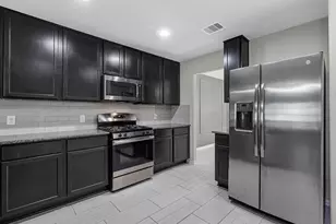 2606 Zephyr Ln, Rosenberg, TX 77471 - Photo 8