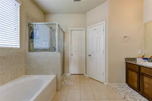 12514 Colony Hill Ln, Houston, TX 77014 - Photo 38