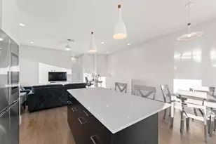 4904 Noble St, Houston, TX 77020 - Photo 4