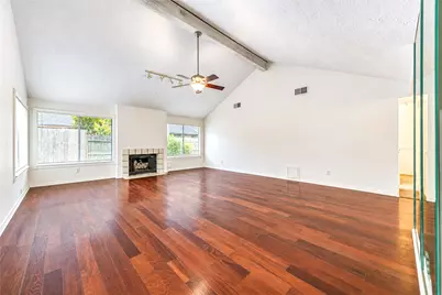 1719 Sullins Way, Houston, TX 77058 - Photo 6
