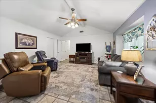 9222 Arledge St, Houston, TX 77075 - Photo 6