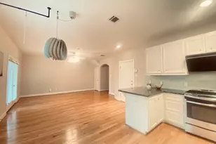 3729 Main Poplar Dr, Houston, TX 77025 - Photo 4