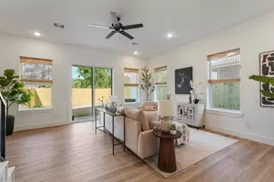 1913 Dewalt St, Houston, TX 77088 - Photo 8