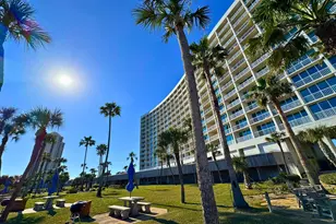 1401 E Beach Dr, Galveston, TX 77550 - Photo 24