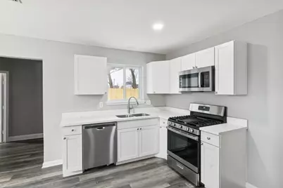 8646 Whitecastle Lane, Houston, TX 77088 - Photo 6