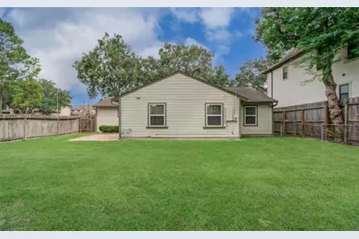 5519 Huisache Street, Houston, TX 77081 - Photo 36