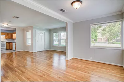 5519 Huisache Street, Houston, TX 77081 - Photo 10