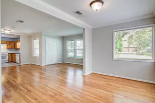 5519 Huisache St, Houston, TX 77081 - Photo 10