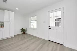 2701 Mustang Rd, Alvin, TX 77511 - Photo 16