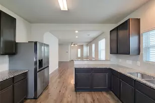 4918 Purple Wisteria Ln, Spring, TX 77373 - Photo 8