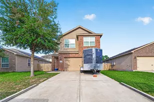 10538 Pine Landing Dr, Houston, TX 77088 - Photo 1