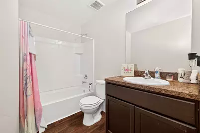 10538 Pine Landing Drive, Houston, TX 77088 - Photo 16