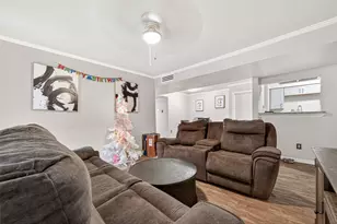 8421 Hearth Dr, Houston, TX 77054 - Photo 12