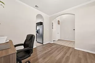 8 Landscape Ct, Conroe, TX 77301 - Photo 6