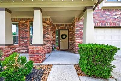 8 Landscape Court, Conroe, TX 77301 - Photo 2