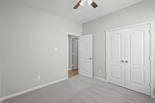 2547 Hawthorn Park Ct, Houston, TX 77038 - Photo 16