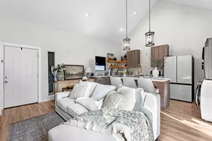 3209 Pennsylvania Rd, Fresno, TX 77545 - Photo 4