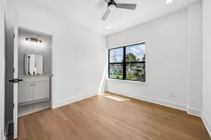 1329 W 22nd St, Houston, TX 77008 - Photo 26