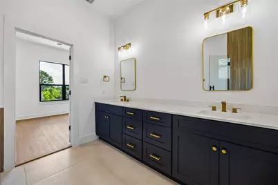 1329 W 22nd Street, Houston, TX 77008 - Photo 22
