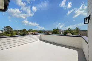 1329 W 22nd St, Houston, TX 77008 - Photo 32