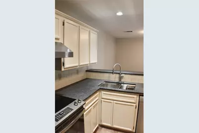 7936 Pecan Drive, Beaumont, TX 77713 - Photo 6