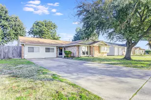 3811 Bennett Dr, Pasadena, TX 77503 - Photo 2