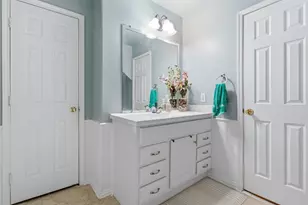 11702 Silent Elm St, Houston, TX 77044 - Photo 12
