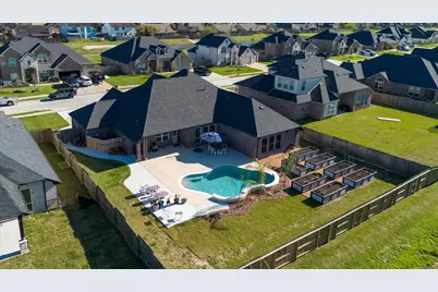 11903 Champions Forest Drive, Mont Belvieu, TX 77535 - Photo 2