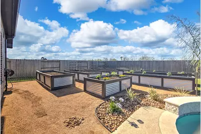 11903 Champions Forest Drive, Mont Belvieu, TX 77535 - Photo 40