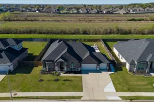 11903 Champion's Frst Dr, Mont Belvieu, TX 77535 - Photo 1