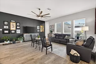 11903 Champion's Frst Dr, Mont Belvieu, TX 77535 - Photo 14