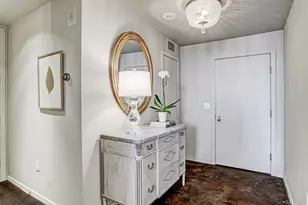 5110 San Felipe St, Houston, TX 77056 - Photo 2