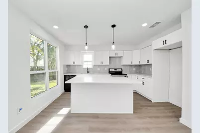 2911 Meadowgrass Lane, Houston, TX 77082 - Photo 12