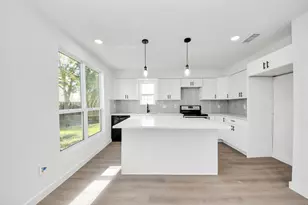 2911 Meadowgrass Ln, Houston, TX 77082 - Photo 12