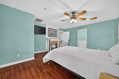 13819 Ivymount Drive, Sugar Land, TX 77498 - Photo 32