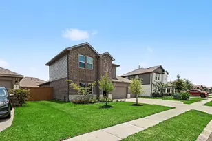 609 San Jacinto Trl, Dayton, TX 77535 - Photo 2