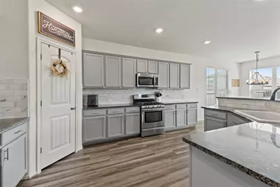 615 Laurel Trail Lane, La Marque, TX 77568 - Photo 8