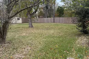 18303 Anne Dr, Webster, TX 77058 - Photo 22