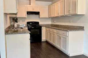 624 Luke Ave, Dayton, TX 77535 - Photo 6