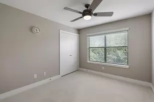 8715 Meadowcroft Dr, Houston, TX 77063 - Photo 14