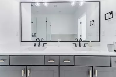 334 Eastwood Street, Houston, TX 77011 - Photo 28