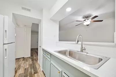 513 Ridge #2, Houston, TX 77009 - Photo 1