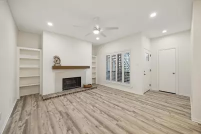 1201 Bering Drive #45, Houston, TX 77057 - Photo 4