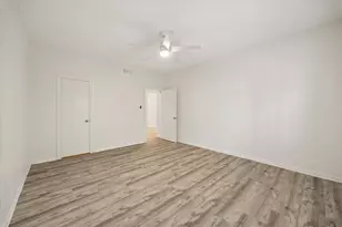 1201 Bering Dr, Houston, TX 77057 - Photo 14