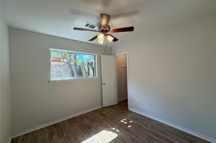 9418 Beverly Hill St, Houston, TX 77063 - Photo 10