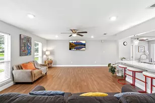 9711 Ebb St, Houston, TX 77089 - Photo 10