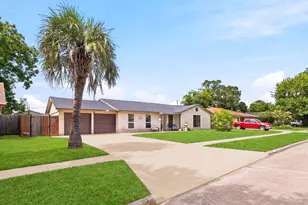 9711 Ebb St, Houston, TX 77089 - Photo 4
