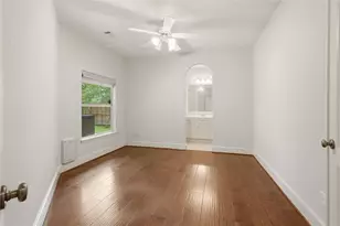 8111 Hideaway Lake Cir, Spring, TX 77389 - Photo 30