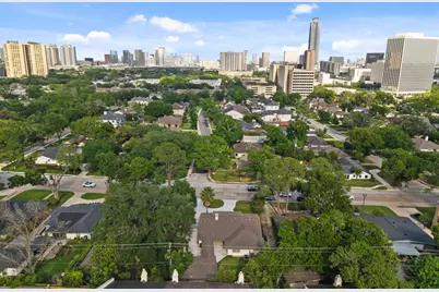 2402 Chimney Rock Road, Houston, TX 77056 - Photo 34