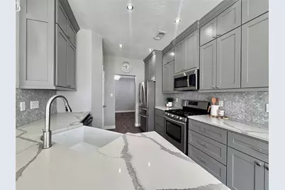 10918 S Falls Terrace, Houston, TX 77095 - Photo 8